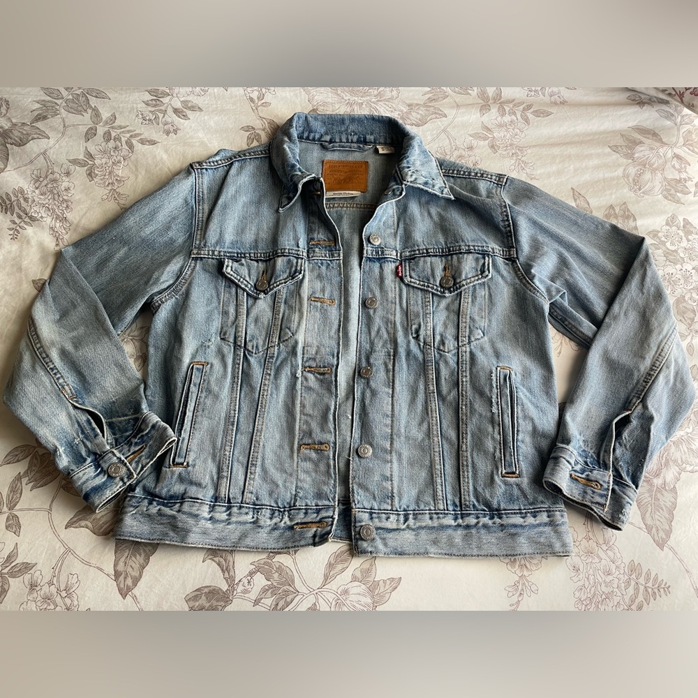 Levi's Blue Classic Jean Jacket Timeless Design
